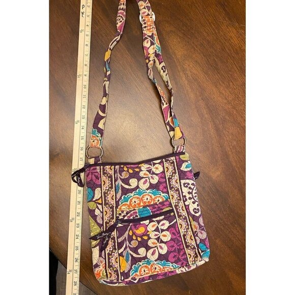 Vera Bradley Cross Over Purse Purple Paisley Quilted Hipster Purse Bag 10 X 11 - Picture 7 of 12